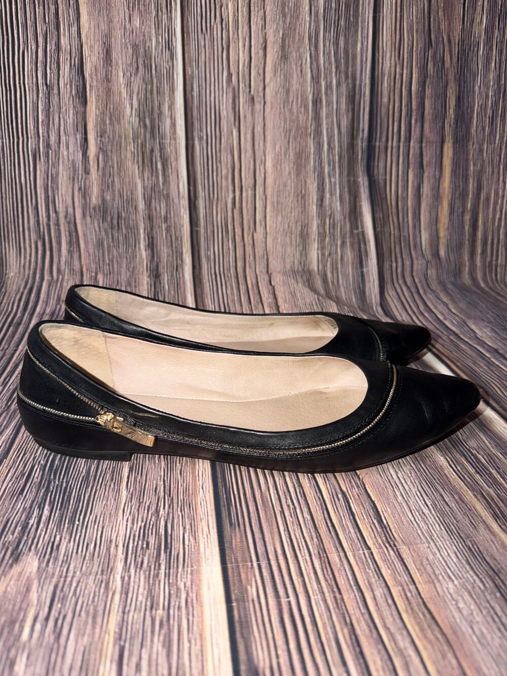 Gianni Bini Black Leather Pointed Toe Zip Detail Flats Size 9